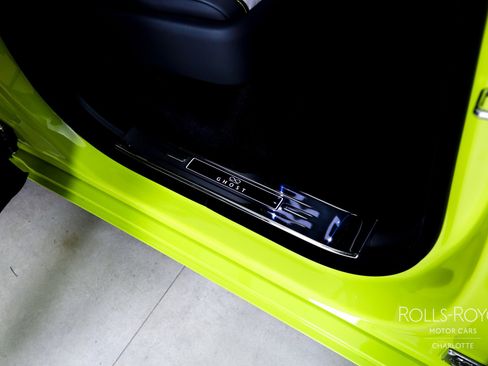 Certified 2025 Rolls-Royce Ghost Black Badge image 33