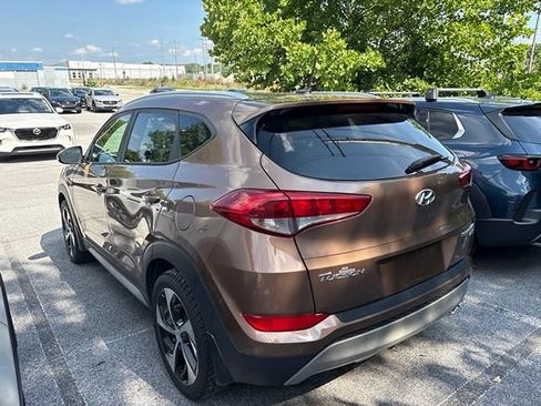 Used 2017 Hyundai Tucson Sport AWD/4WD image 5