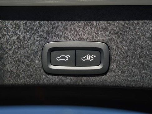 New 2026 Volvo XC40 B5 Plus w/ Protection Package Premier image 11