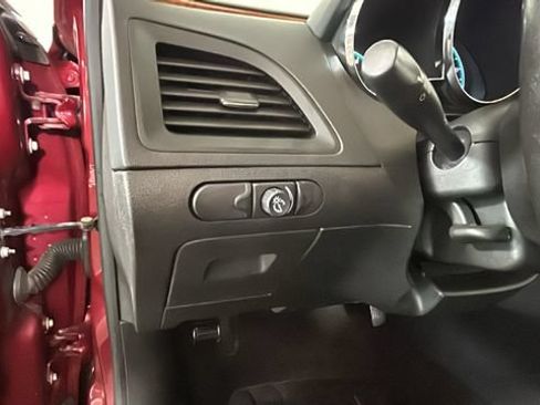 Used 2011 Chevrolet Malibu LT w/ HFV6 Engine Package FWD image 18
