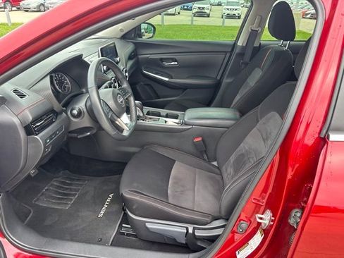 Used 2024 Nissan Sentra SR FWD image 7