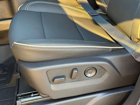 New 2026 Chevrolet Suburban Premier w/ Sun And Tow Package image 18