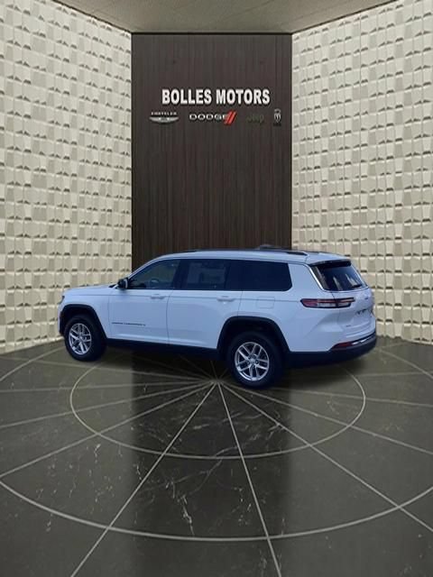 Used 2023 Jeep Grand Cherokee L Laredo w/ Luxury Tech Group I AWD/4WD image 7