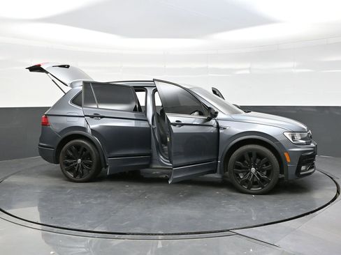 Used 2021 Volkswagen Tiguan SE R-Line image 52