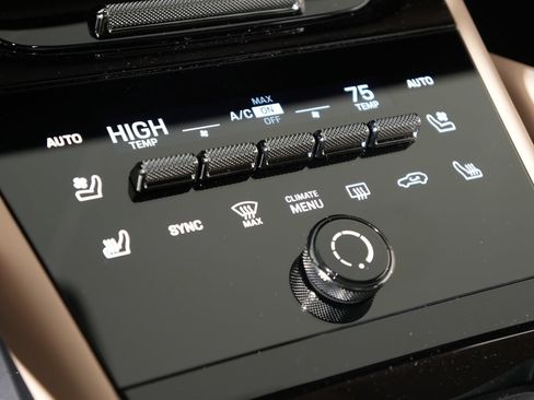 Certified 2026 Porsche Cayenne E-Hybrid AWD/4WD image 34