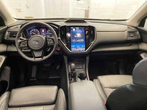 Used 2025 Subaru Ascent Bronze Edition w/ Onyx Package AWD/4WD image 13
