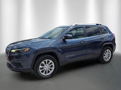 Used 2019 Jeep Cherokee Latitude w/ Cold Weather Group AWD/4WD image 2