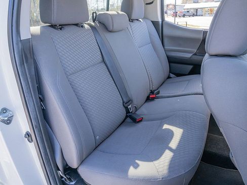 Used 2022 Toyota Tacoma SR5 image 21