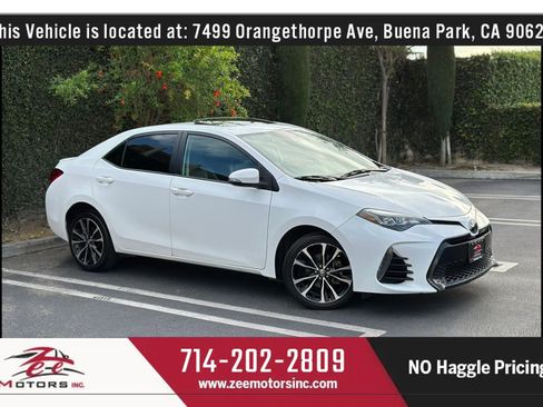 Used 2019 Toyota Corolla XSE image 2