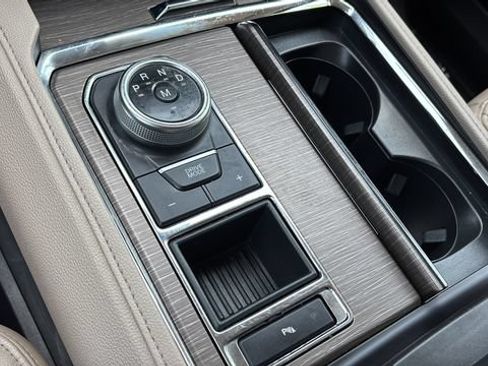 Used 2024 Ford Expedition Limited RWD image 30