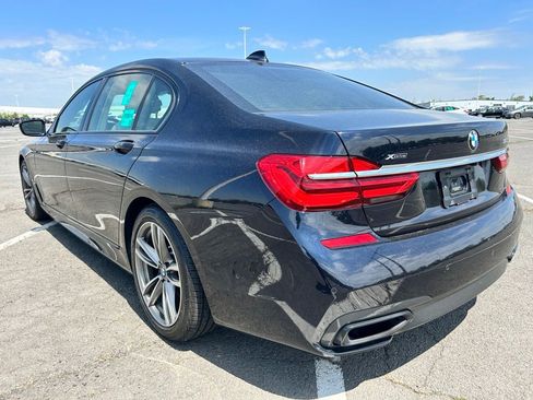 Used 2017 BMW 750i xDrive AWD/4WD image 4
