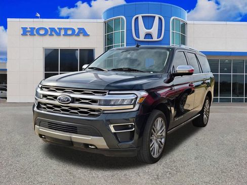 Used 2022 Ford Expedition Platinum AWD/4WD image 4