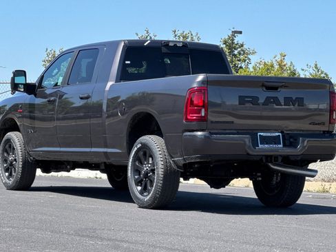New 2026 RAM 2500 Laramie AWD/4WD image 5