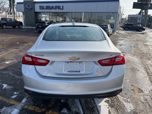 Used 2017 Chevrolet Malibu LT image 6