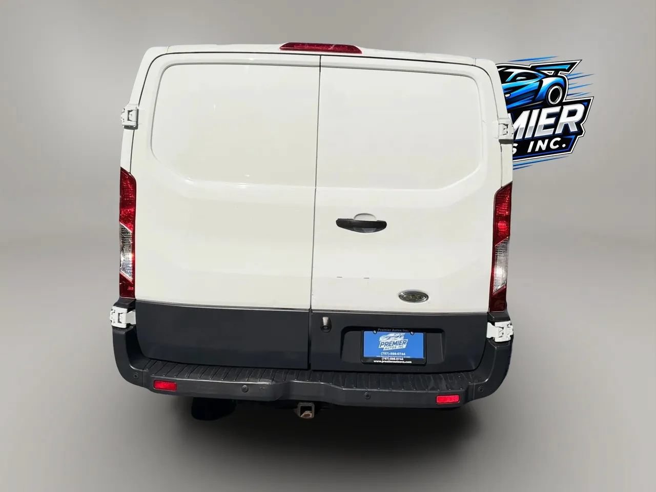 Used 2015 Ford Transit 250 130 Low Roof RWD image 6