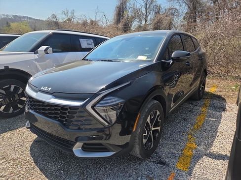 Used 2025 Kia Sportage EX image 1