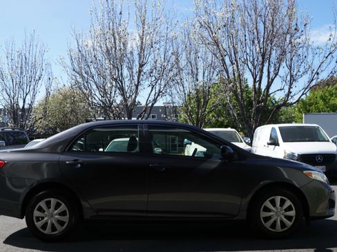 Used 2009 Toyota Corolla SEDAN 4D image 10