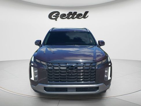 Used 2024 Hyundai Palisade Limited FWD image 2