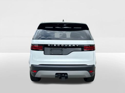 New 2025 Land Rover Discovery S image 3