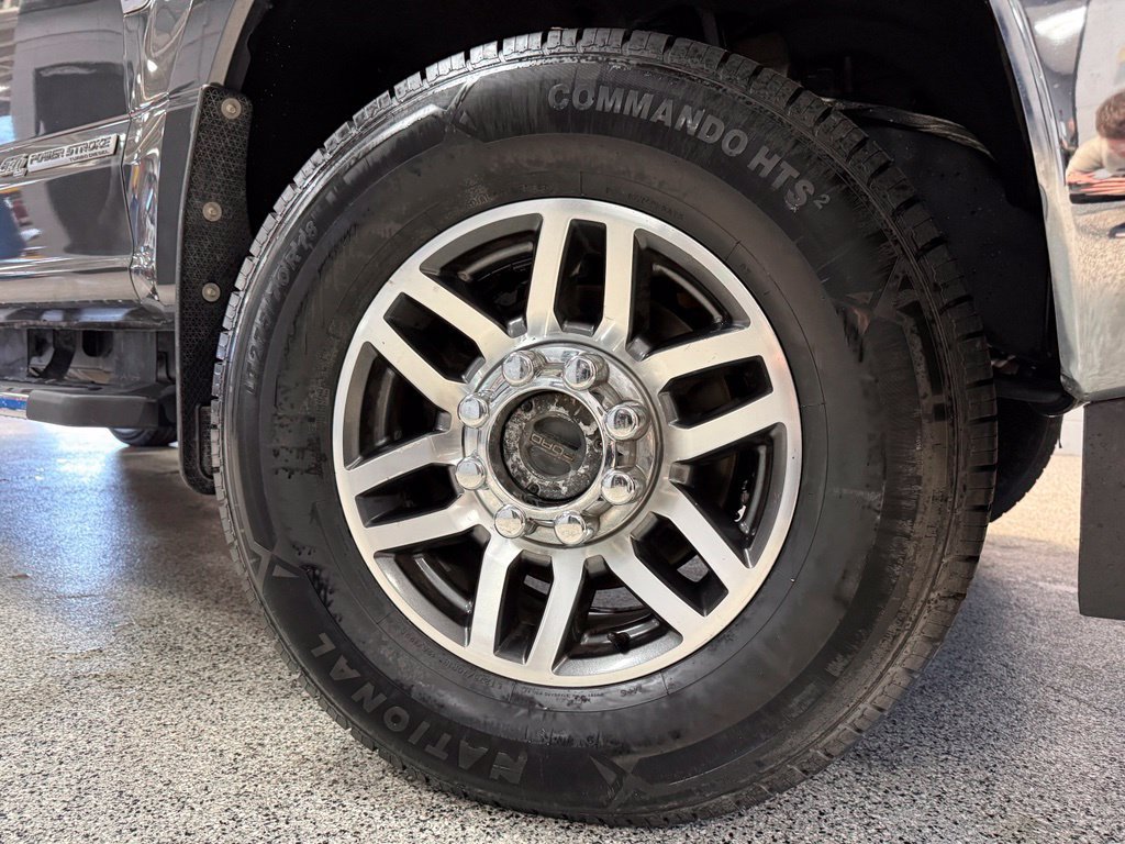 Used 2019 Ford F350 Lariat w/ Lariat Ultimate Package AWD/4WD image 8