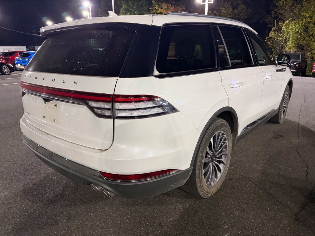 Used 2020 Lincoln Aviator Reserve w/ Elements Package Plus AWD/4WD image 7