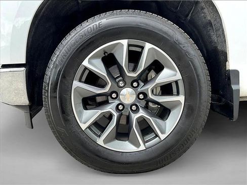Used 2023 Chevrolet Silverado 1500 LT RWD image 10