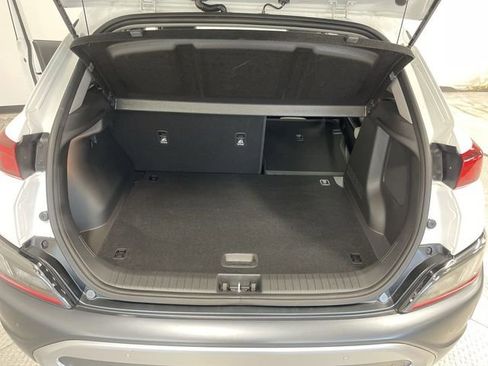 Used 2022 Hyundai Kona Limited AWD/4WD image 25