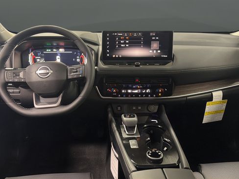 New 2026 Nissan Rogue Platinum AWD/4WD image 11