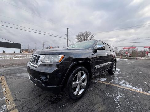 Used 2012 Jeep Grand Cherokee Overland image 2