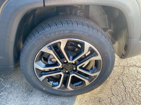 Used 2022 Jeep Compass Limited AWD/4WD image 2