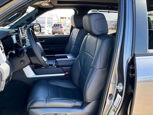 Used 2025 Toyota Tundra Platinum image 8