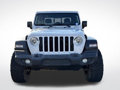 Used 2020 Jeep Gladiator Sport w/ Quick Order Package 24S image 9