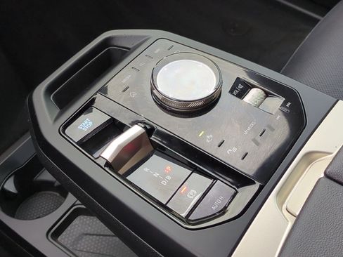 Used 2023 BMW iX xDrive50 AWD/4WD image 26
