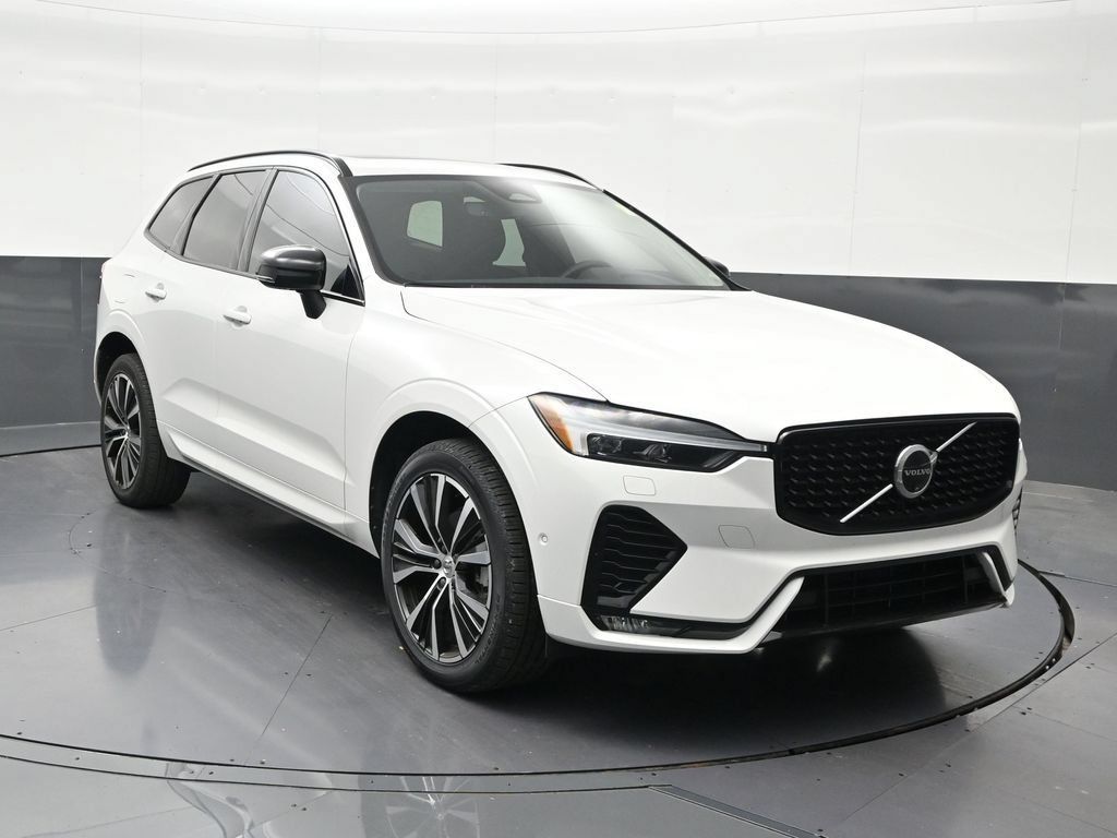 Certified 2024 Volvo XC60 B5 Plus w/ Climate Package AWD/4WD image 8
