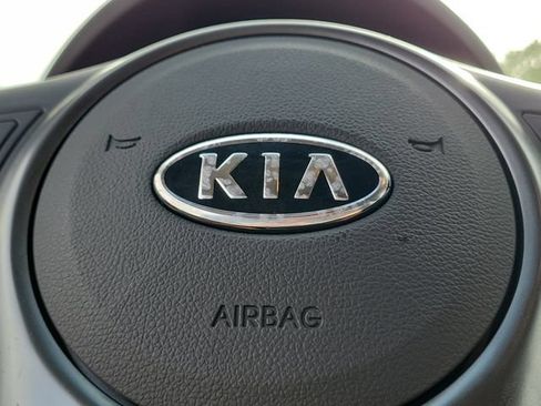 Used 2010 Kia Forte Koup SX w/ Leather Pkg FWD image 24