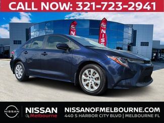 Used 2021 Toyota Corolla LE image 1