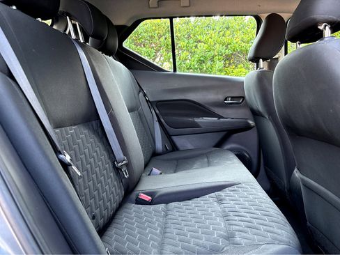 Used 2021 Nissan Kicks SV w/ Exterior Package image 19