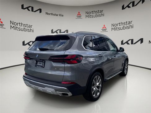 Used 2024 BMW X5 xDrive40i w/ Premium Package image 4