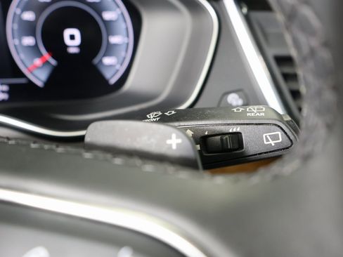 Used 2023 Audi Q5 2.0T Premium Plus w/ Premium Plus Package image 30