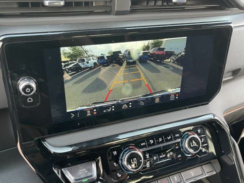 Certified 2026 GMC Sierra 1500 AT4 w/ Technology Package AWD/4WD image 29
