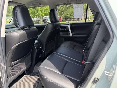 Used 2022 Toyota 4Runner TRD Sport AWD/4WD image 15