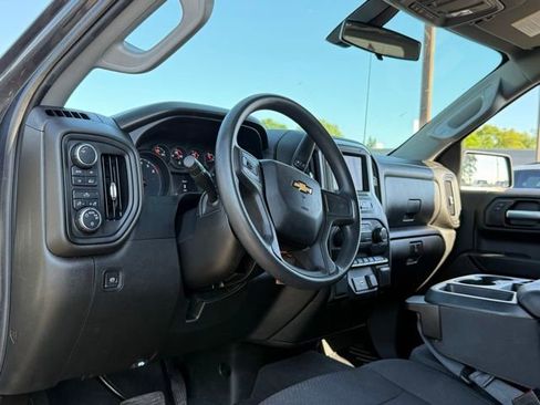 Used 2021 Chevrolet Silverado 1500 Custom AWD/4WD image 10
