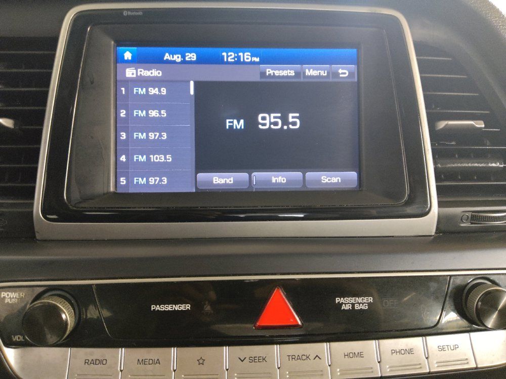 Used 2018 Hyundai Sonata SE FWD image 25