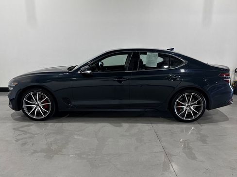 Used 2025 Genesis G70 2.5T RWD image 12
