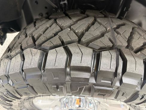 Used 2023 Ford F250 XLT w/ FX4 Off-Road Package AWD/4WD image 10