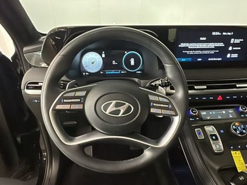 Certified 2025 Hyundai Palisade Calligraphy AWD/4WD image 14