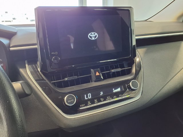 Used 2024 Toyota Corolla LE FWD image 11