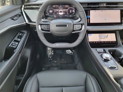 Used 2025 Jeep Wagoneer S Limited image 31