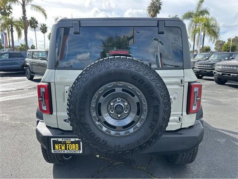 New 2025 Ford Bronco Outer Banks w/ Sasquatch Package image 5