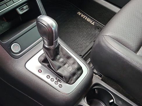 Used 2016 Volkswagen Tiguan R-Line FWD image 20
